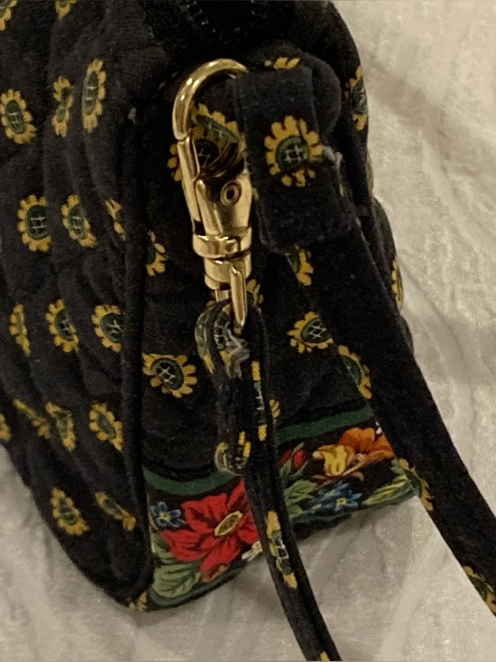 Vera Bradley Amy Sunflower Small Crossbody ShoulderBag Dimensions 9”x6